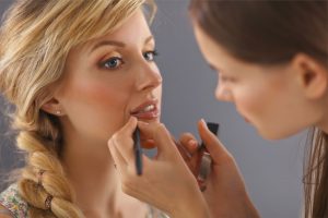 Delineador de lábios – Como usar para fazer com que fique bonito?